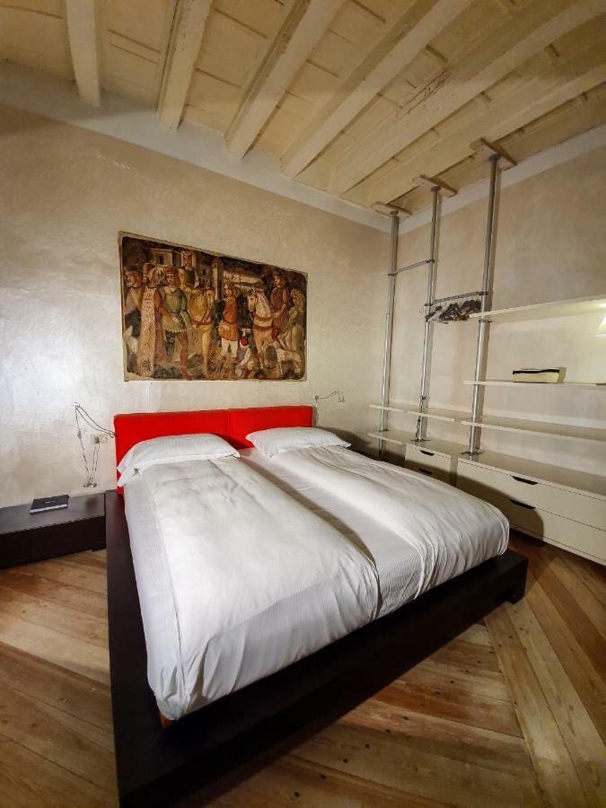 Flora Inn, Flora I - Nel Cuore Di Bergamo Alta Buitenkant foto